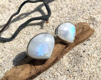 Moonstone Ring. Sterling Silver.