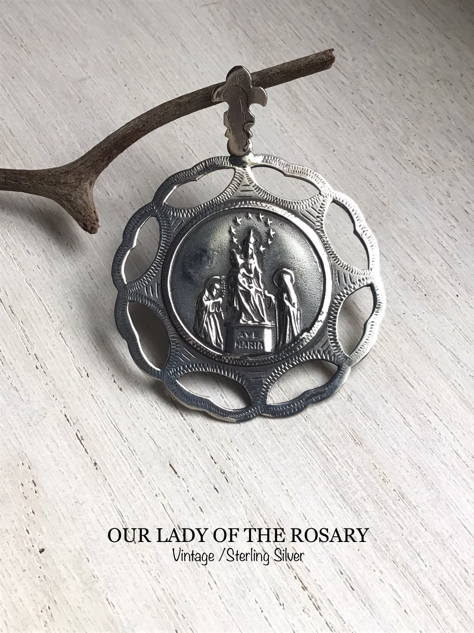 Our Lady of the Rosary. Vintage. 900 Silver. - Etsy