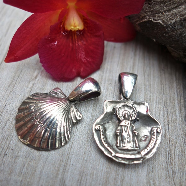 Sterling Silver Pilgrims Charm. Santiago de Compostela. Double Sided