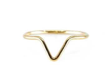 14kt Gold Filled Point Ring, Gold Accent Ring, Stacking ring, Minimal Jewelry, Handmade