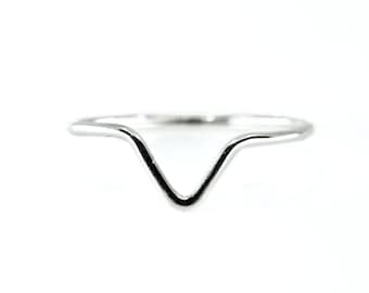 Silver Point Ring - Bague empilable en argent sterling - Bande incurvée - Bague en argent sterling