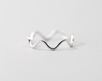 Wavy Silver Ring, Sterling Silver Stacking Ring, Sterling Silver Ripple ring