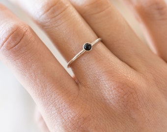 Dainty black onyx ring in sterling silver - Minimalist silver stacking ring - Birthstone jewelry