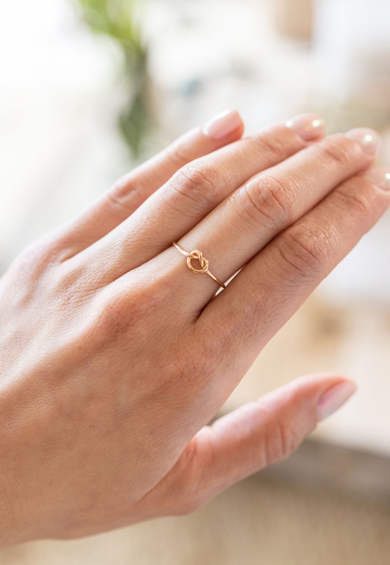 Gold Knot Ring Dainty Minimalist gold filled ring Handmade dainty promise ring love knot ring zdjęcie 4