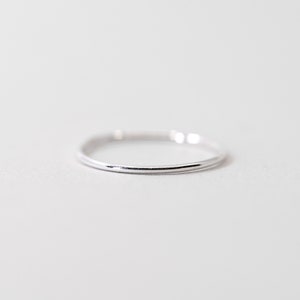 Set of 3 Thin Silver Stacking Rings, Smooth, Hammered, Twist sterling silver stacking rings image 4