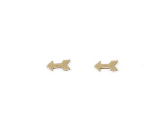 Tiny Arrow Studs, Arrow Earrings, Minimal Gold Studs, Gold Stud Earrings, Dainty Earrings, Handmade Jewelry, Minimalist studs, Boho Earrings