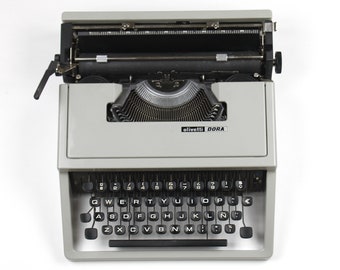 Olivetti Dora - Vintage Typewriter - New ribbon Black & red
