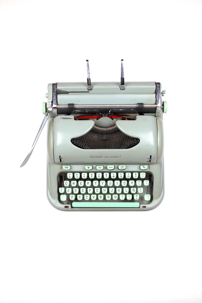 Hermes 3000 Portable Typewriter Spanish Keyboard Include Back and Red