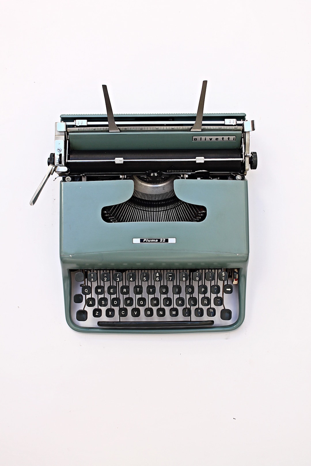 Olivetti Pluma 22 / Lettera 22 - ヴィンテージタイプライター - 新品