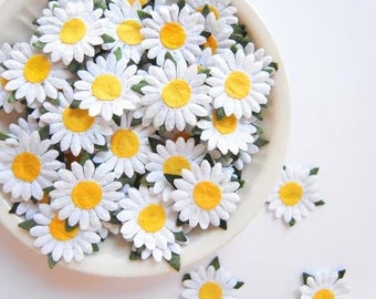 Mulberry Paper Daisy Flowers, Paper Flowers, Paper Daisy, Daisy Flower, Mulberry Paper Flower, Flower Die Cuts, Handmade Paper Flowers