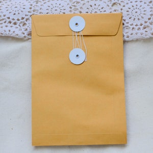 String Tie Envelope, Brown kraft Envelope, String and Button envelopes, Kraft Envelopes, Wedding Favors