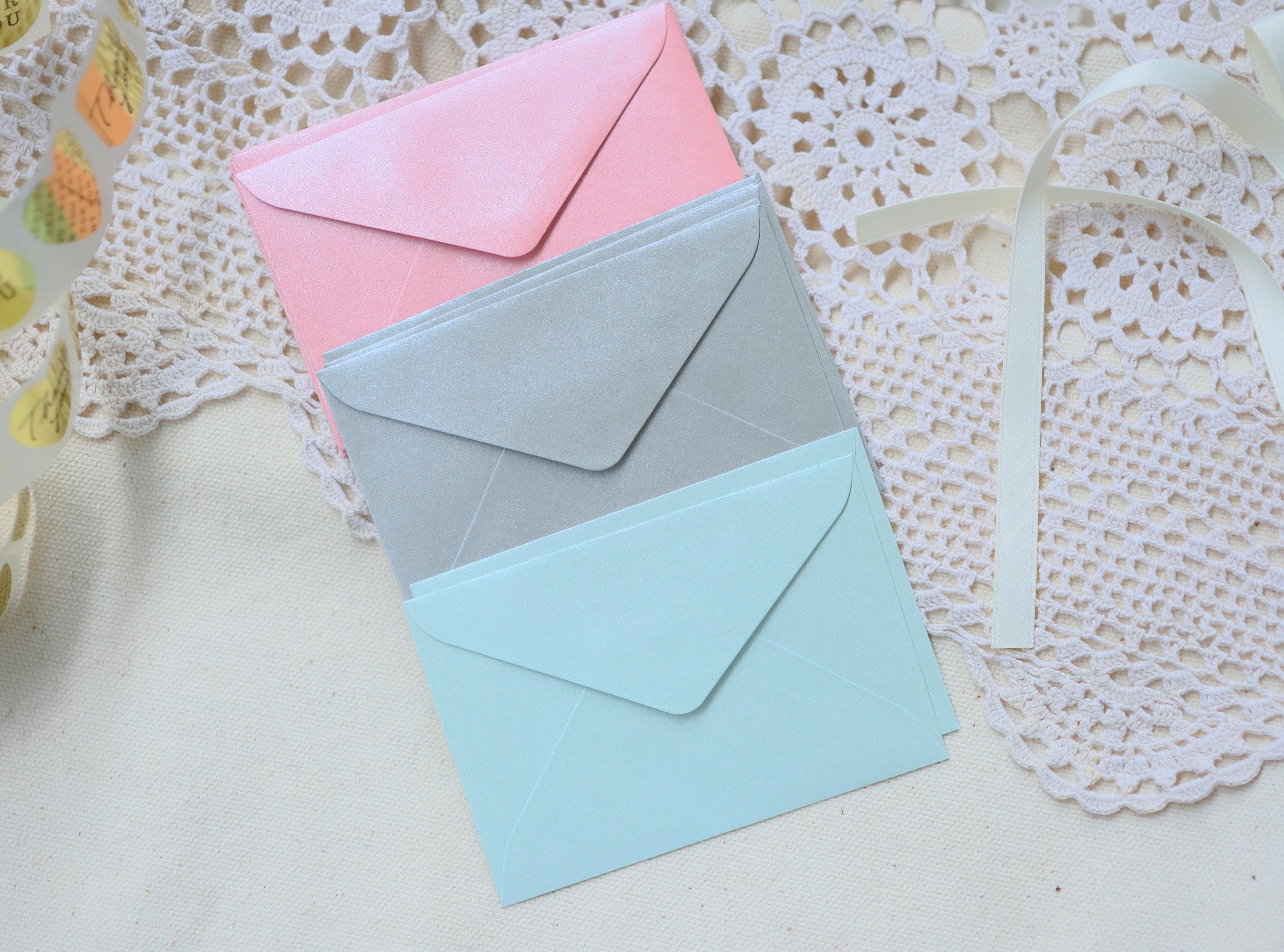 100 Poly-Bubble-Mailer Umschläge In Matt Roségold – Größe 4x8 Zoll, Mit Luftpolster, Ideal Für Versand 100 Poly-Bubble-Mailer Umschläge In Matt Roségold – Größe 4x8 Zoll, Mit Luftpolster, Ideal Für Versand