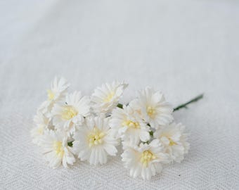 Handmade Mulberry Paper Gerbera Daisies: White Flower Embellishments, 10 Pack