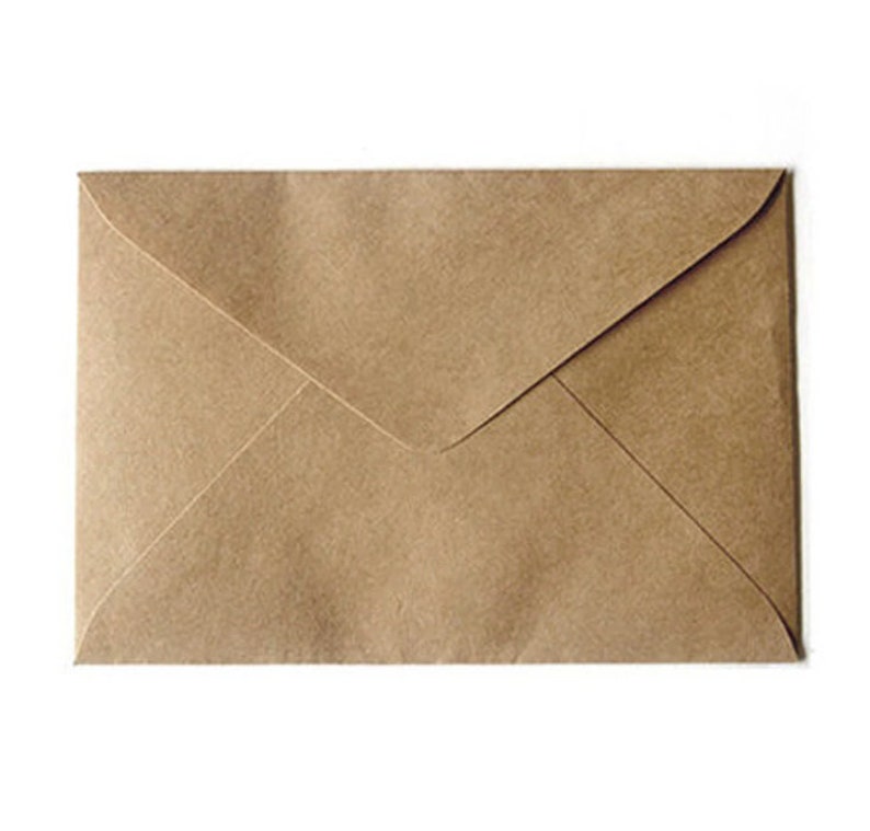 Pode incluir: Um envelope de papel castanho com fecho de aba padr&atilde;o.