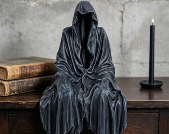 Sitzende Sensenmann-Statue, gotische Geisterfigur aus Kunstharz, gruselige Dekoration im schwarzen Gewand, Halloween-Dekoration, Geschenk für Gothic-Fans