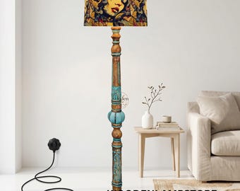 Hand carved Spiral Wood Floor Lamp: Rustic Farmhouse Multi color Fabric Shade , Stehlampe