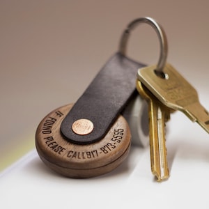 Apple  airtag wood leather case keychain, airtag case, airtag protective cover,  optional text personalisation riveted