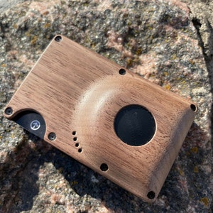 Samsung SmartTag and SmartTag+ mount plate for Ridge Wallet