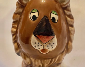 Confused Lion Figurine