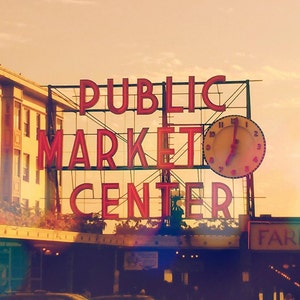 Seattle Pike Place Market Photo. Farmer&#39;s Market. Seattle Photography. Vintage. Home Decor. Orange. Pike&#39;s Place. Street Art Wall Art Decor