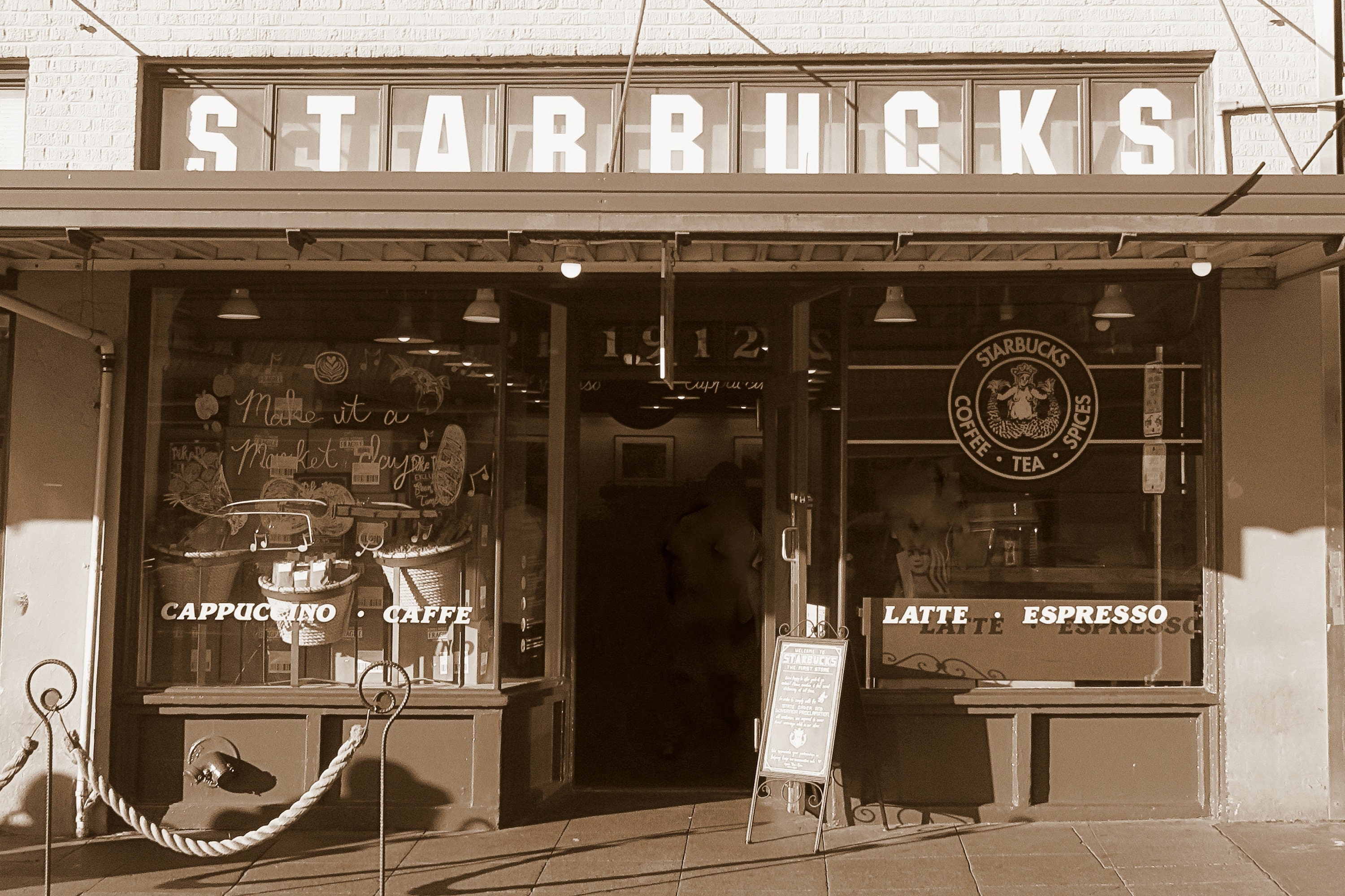 Starbucks Exclusive First Store - Taza de café de Seattle Pike Place,  logotipo original, 12 onzas líquidas