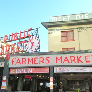 Seattle Pike Place Market Photograph Print. Public Market Seattle. Farmer&#39;s Market. Seattle Photography. Kitchen Decor. Birthday Gift Pike&#39;s