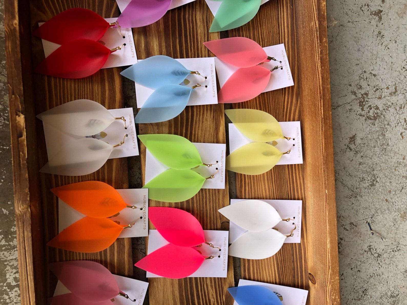 size 4 wide fit sandals