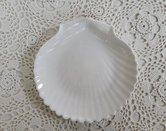 Medium Sized Milk Glass Scallop Shell Plate, Decorative Dish or Catchall