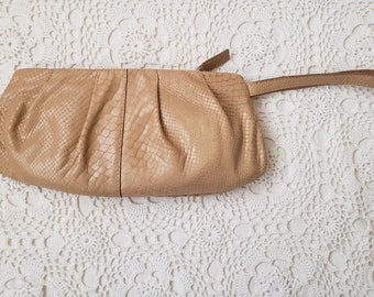 Vintage Tan Leather Handbag Wristlet Clutch, Spring Summer Fashion, Boho Style