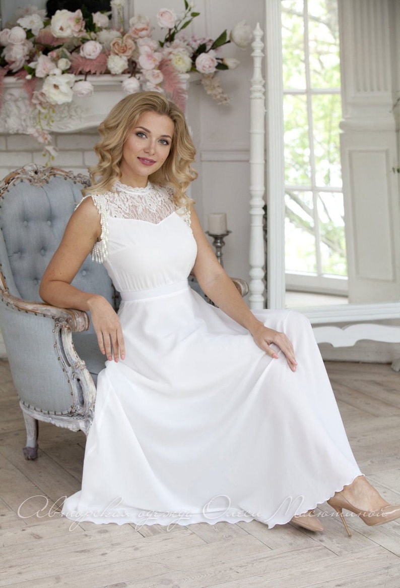 Very beautiful wedding dress summer milky white dress with
