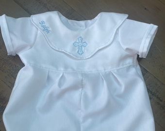 SUPERBE Combi-short de baptême BÉBÉ GARÇON avec croix personnalisée