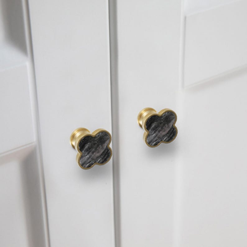 Knoppar i massiv mässing, klöverhjärtformade snäckskalsinlägg, nordisk modern beslag (40 stilar) bild 14