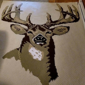 WHITETAIL DEER MINI C2C Graph afghan pattern with written instructions and mini c2c pattern, crochet pattern, deer crochet pattern, crochet