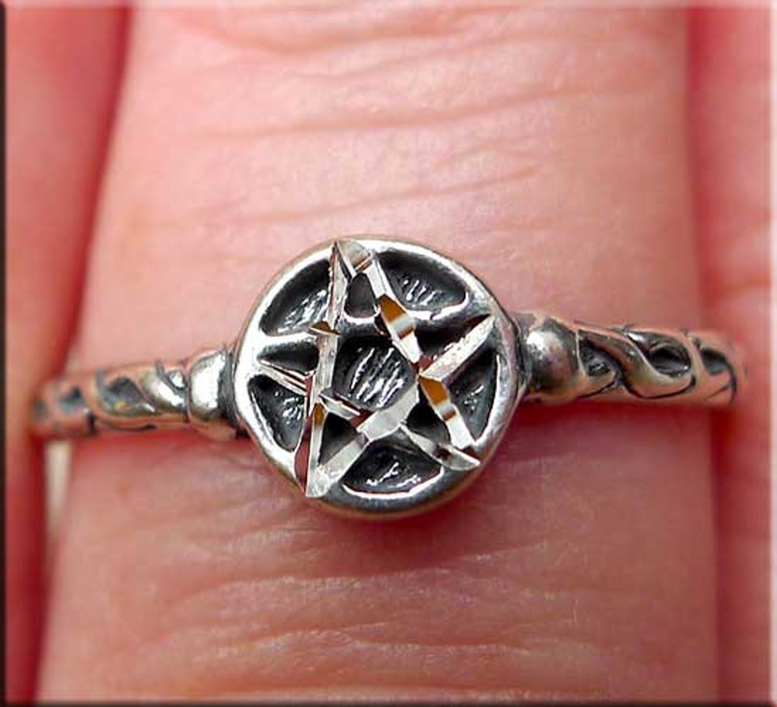 Pentacle Ring Sterling Silver Diamond Cut Pentagram Ring - Etsy
