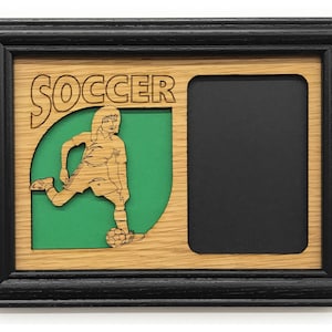 Voetbalfotolijst - 5 x 7 lijst voor 3 x 4 foto's - voetballijst meisjes, voetballijst jongens, voetbalcadeau