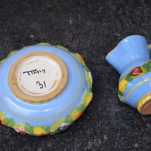 Vintage Italian Miniature Bowl and Pitcher Set, Hand-Painted Blue with Yellow and Red Flowers, Italian Pottery, Collectible Set, European Bild 2