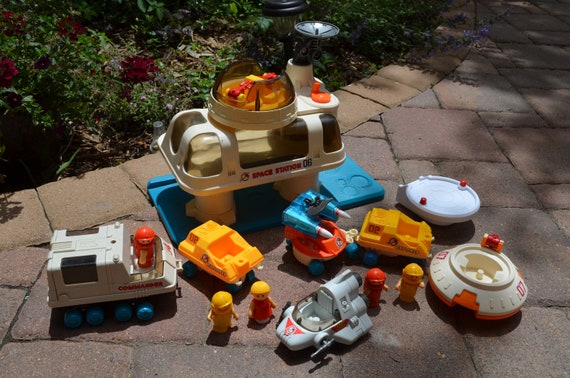 playmobil space station