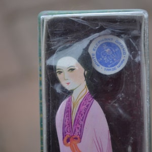 New Old Stock Wooden Geisha Comb, Hand Painted, in Original Box, White Elephant Brand Sticker, Pink and Purple, Stocking Stuffer, Easter