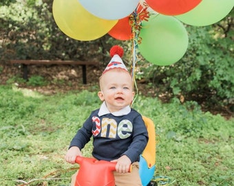 first birthday shirt boy, 1 outfit boy, 1st cake smash, balloon party, one year old tshirt, red yellow navy blue chevron, sewn applique long