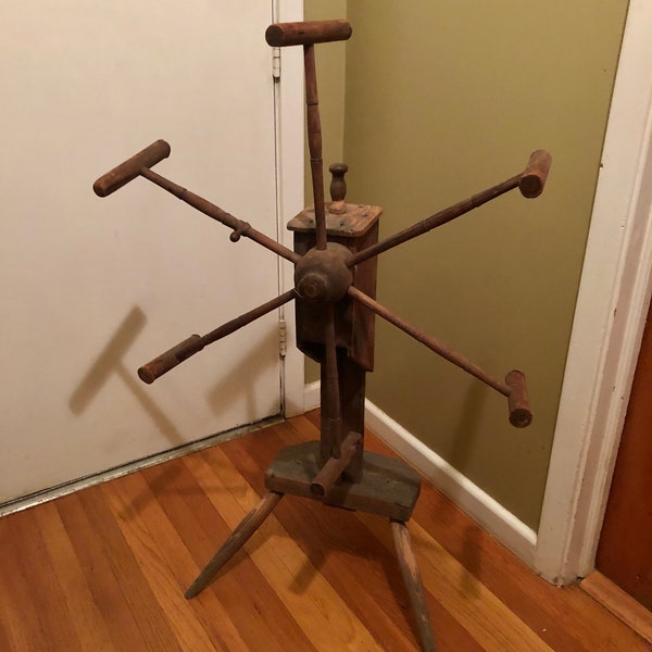 Antique Primitive Wooden Yarn Winder Spinner's Weasel Clock Spokes Yarn Ball Winding Farmhouse Tool Antique Spinning Wheel Winding Rack