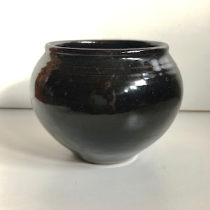 Vintage 1978 Jugtown Ware Vase Ceramic Vase Studio Pottery Dark Brown Glaze Vase Hippie Boho Decor NC Southern American Art Pottery