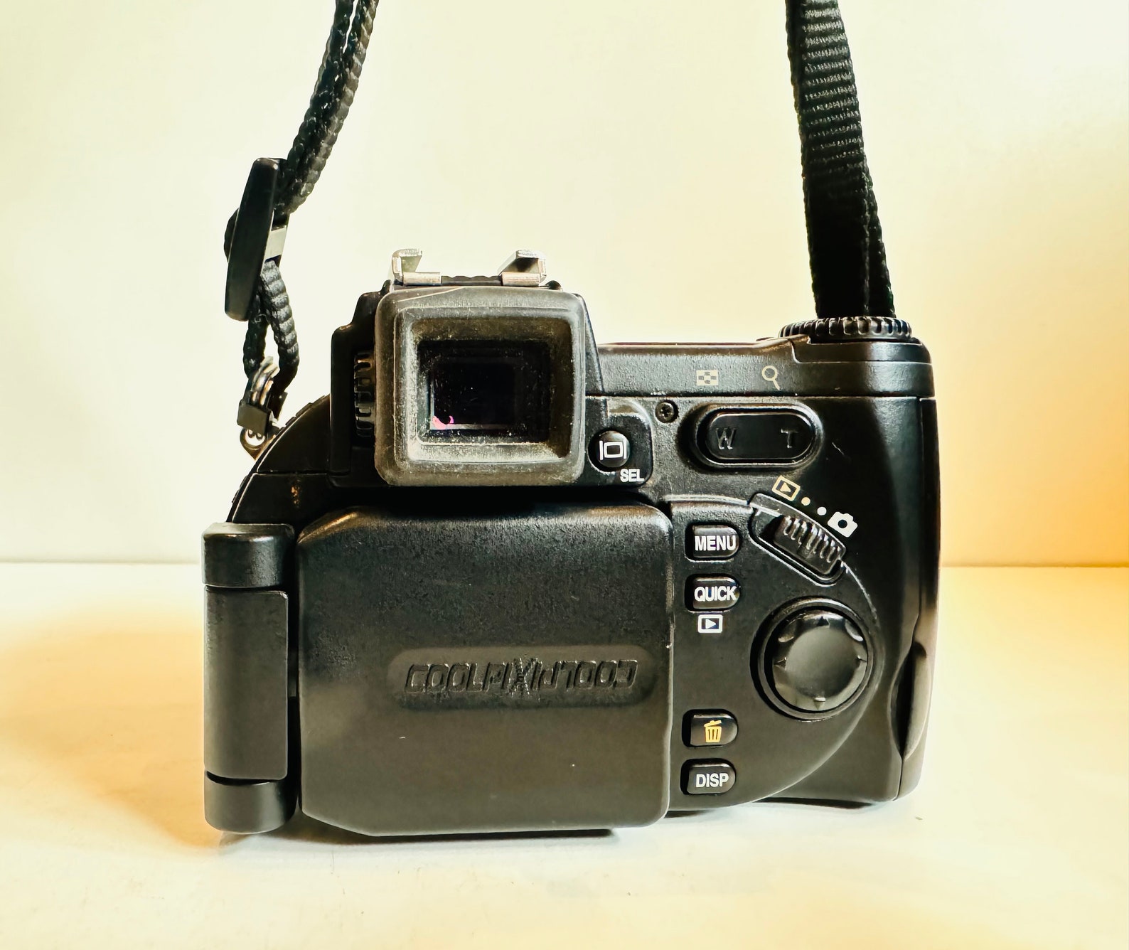 nikon coolpix 5700 digital camera