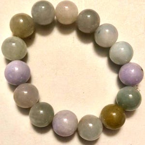 Chinesische Jade Armband Big Jadeit Perlen Jade Armreif Lavendel und Grün Mixed Beads 59,5 Gramm