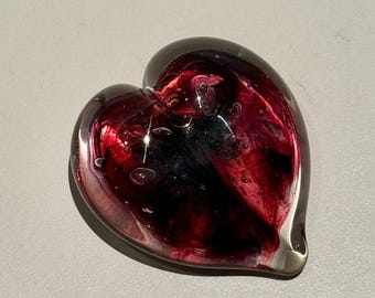 Vintage Kelly Sheehan Art Glass Puffy Heart Paperweight Dark Pink Swirl Sculpture