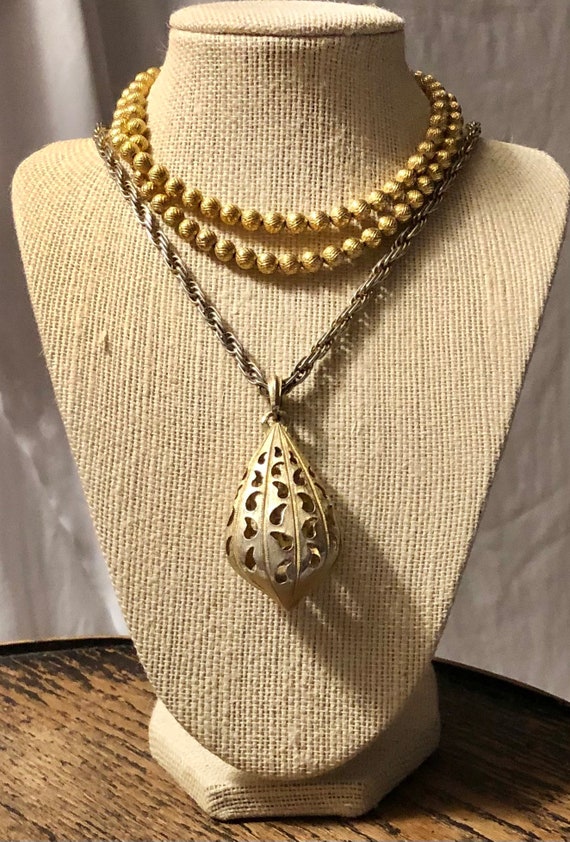 SALE Crown Trifari Necklace Signed, Unusual Shape, Great Gift Vintage Very  Rare, Fabulous - Etsy | Trifari necklace, Jewelry collection, Fantasy  jewelry