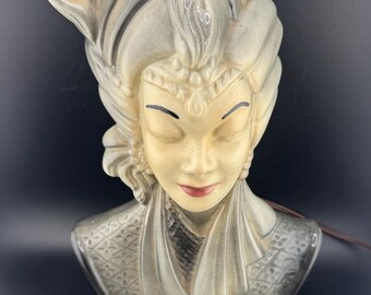 Vintage MCM Navis & Smith Asian Lady Figural TV Lamp Mid Century