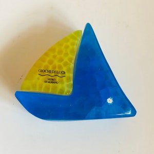 Giochi Di Luce Vetro Di Murano Art Glass Sculpture Miniature MCM Sailboat Abstract Statuette