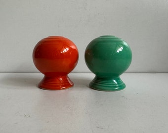 Vintage MCM Fiesta Ball Shaker Set Red (Orange) and Green Salt & Pepper Set Mid Century Fiestaware cork stoppers inside EUC