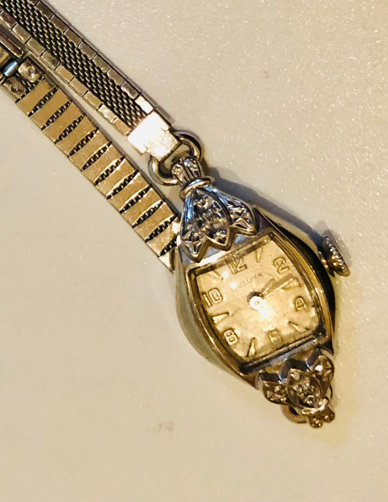 Reloj bulova antiguo 2025 de oro precio