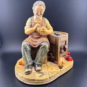 Vintage Toymaker Naturecraft Statue Congleton England 1975 Modell #850
